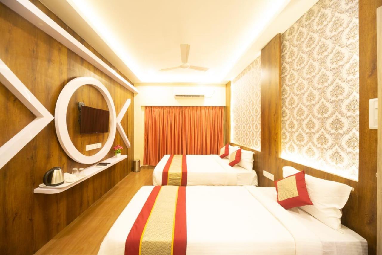 Hotel Rich Inn Madras Buitenkant foto